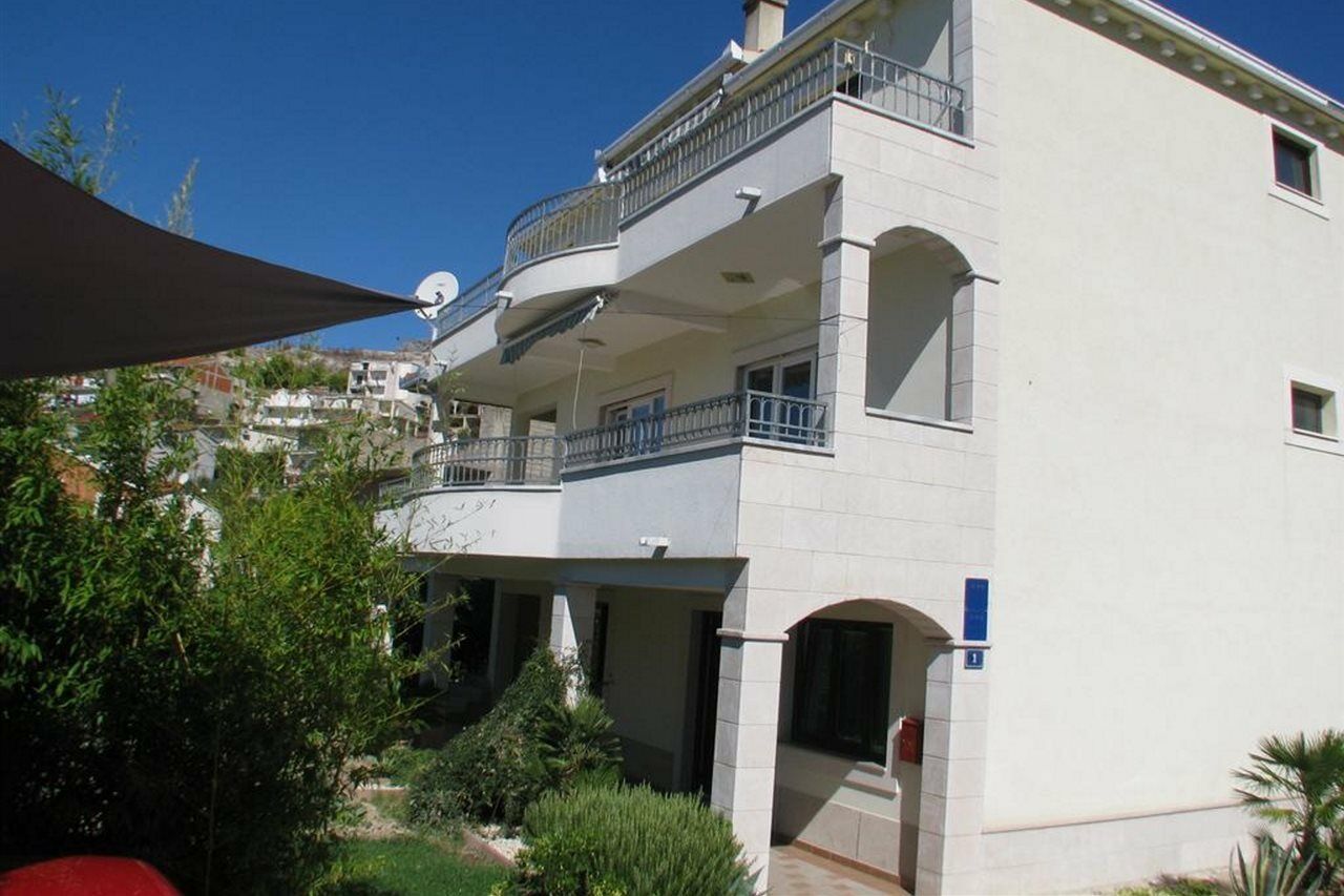 Apartments Miljak Omiš Exteriér fotografie