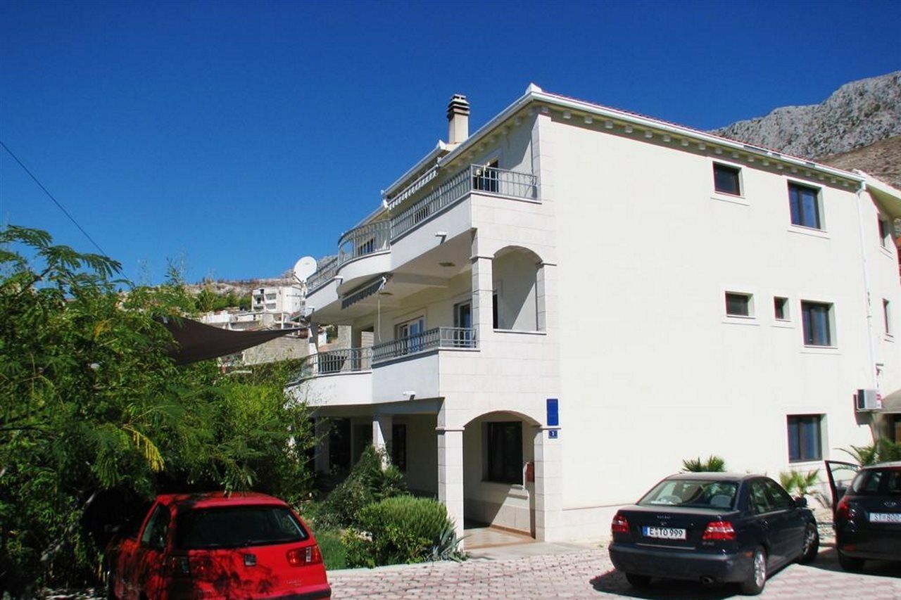 Apartments Miljak Omiš Exteriér fotografie
